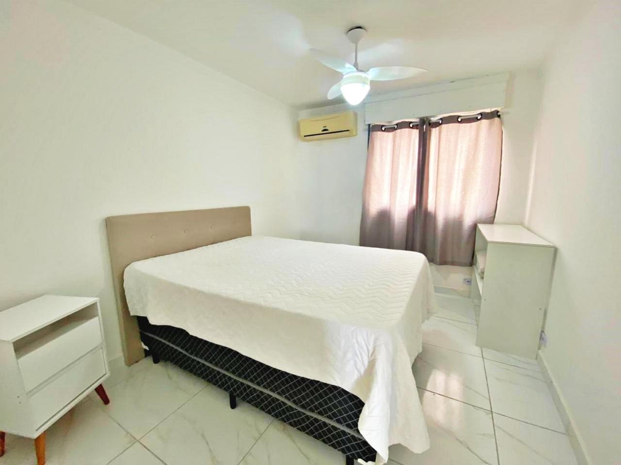 No Apartamento *